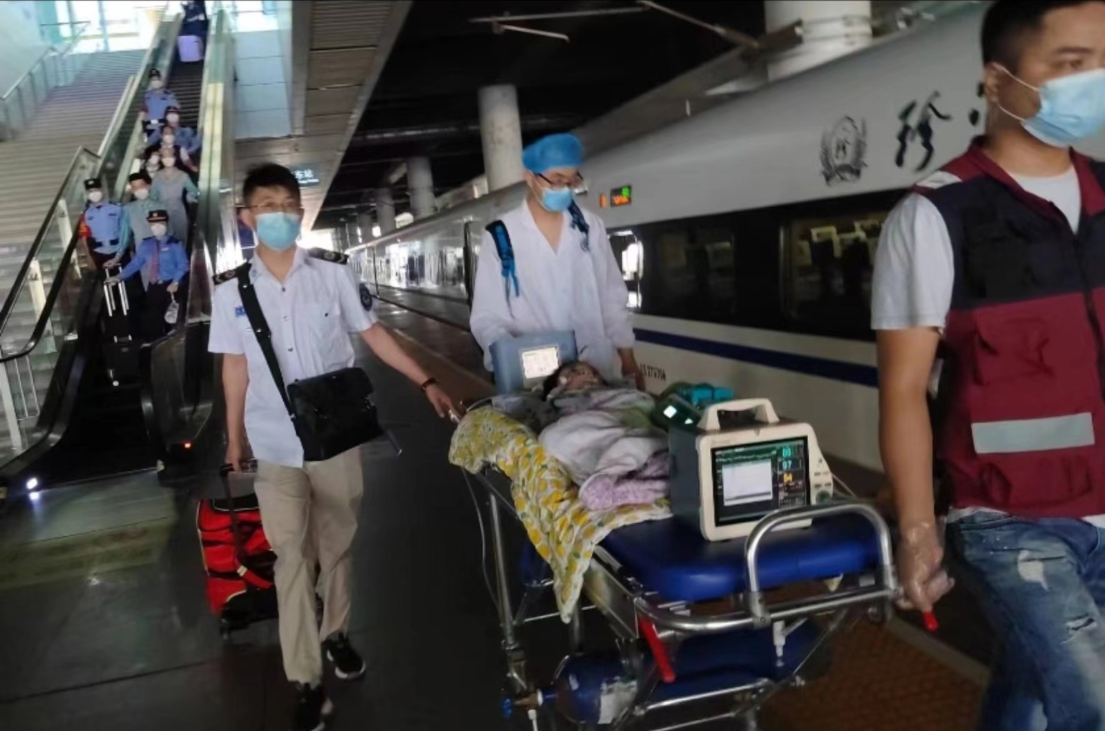 泸西县高铁转运公司